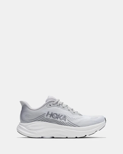 HOKA - Clifton 11 - Women's