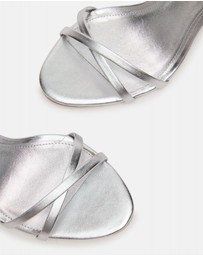 Steve Madden - Jypsey-CN Silver Heels