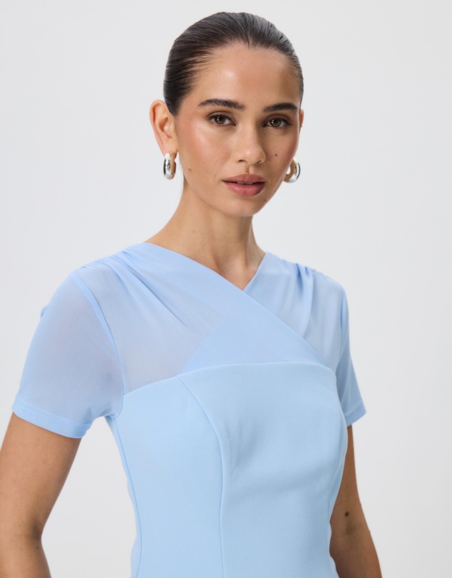 Tussah - Olivia V-Neck Crepe Top
