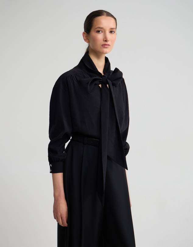 Oxford - Jenna Rayon Blend Scarf Neck Top