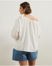 Atmos&Here Curvy - Scarlett Linen Off The Shoulder Top