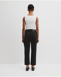 Country Road - Classic Mid Rise Straight Jean
