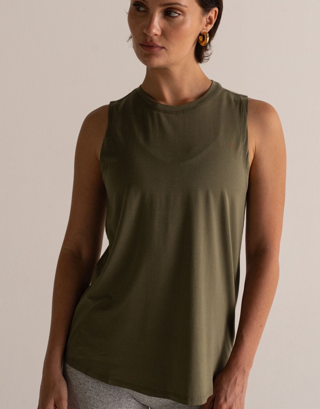 HyperLuxe The Label - Tank Top