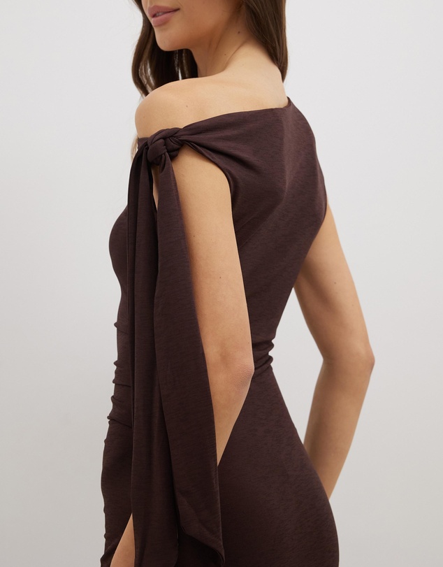 Dazie - Dance Fever Tie Shoulder Jersey Maxi Dress