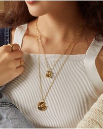 Wanderlust + Co - Lucky Cat Gold Necklace