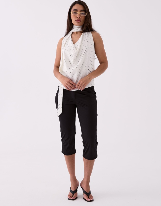 Style Addict - Nova Capri