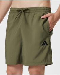 adidas Sportswear - Essentials Small Logo Chelsea Shorts
