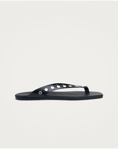 Studs Black