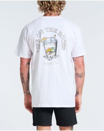 Vacancy Co - Life on the Rocks Tee