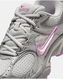 Nike - V5 RNR - Women's