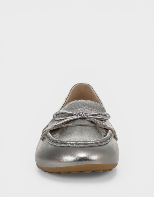 Vionic - Taryn Casual Slip-On Loafer - Pewter