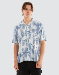 Nomadic Paradise - Banksia Cropped Resort Shirt