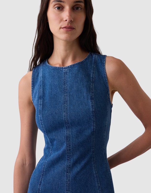 GAP - Sleeveless Seamed Denim Maxi Dress