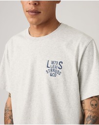 Levi's - SS Relaxed Fit Tee