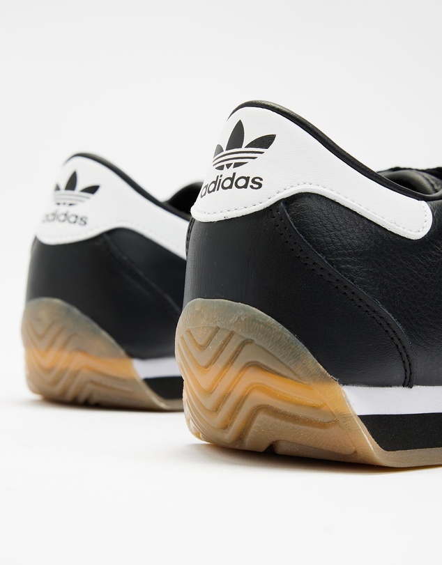 adidas Originals - Country II Sneakers - Unisex