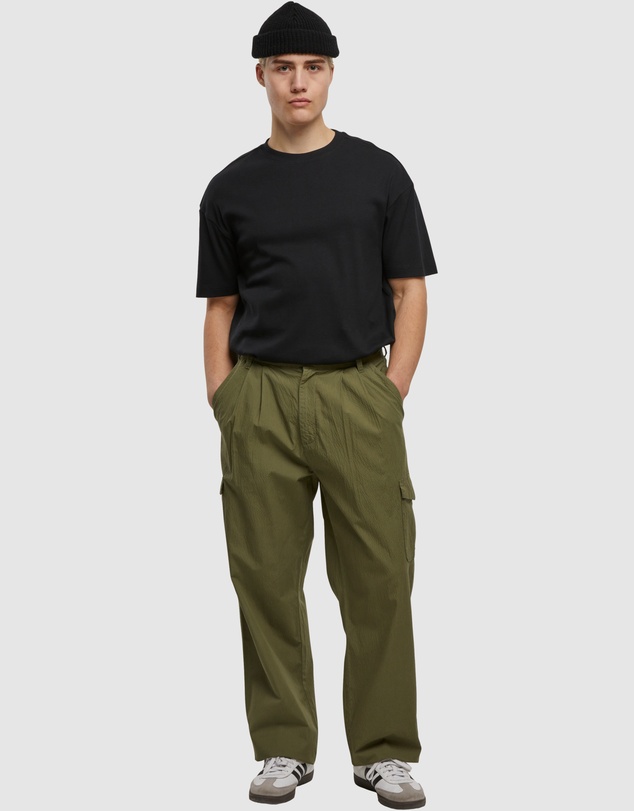 Urban Classics - Wide Pleated Cargo Pants - Light Olive