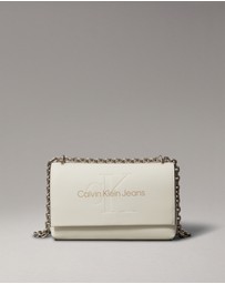 Calvin Klein - Sculpted Chain Crossbody Bag