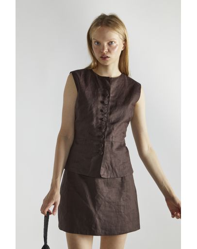 DARK BROWN