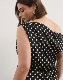 Atmos&Here Curvy - Lowen Satin Off Shoulder Top
