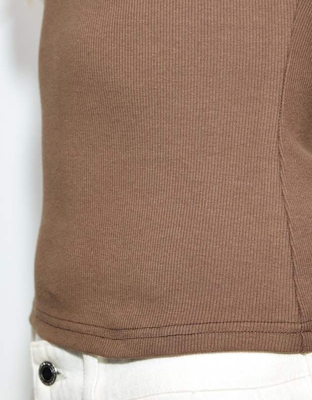 Dazie - Sadie V Neck Ribbed Tank
