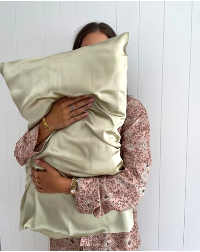 SILK MAGNOLIA - Pure Silk Pillowcase