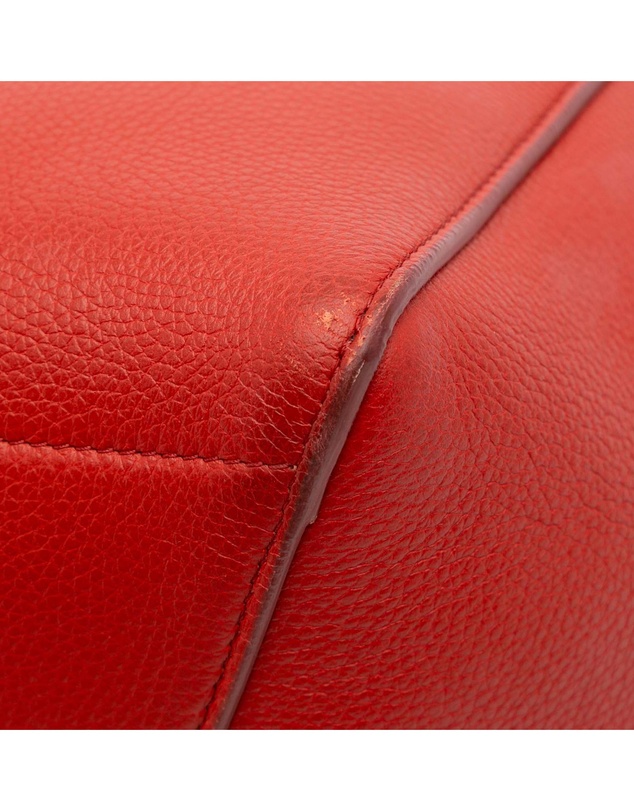 Pre-Loved by Azura Reborn - Pre-Loved Medium Leather Seau Sangle Bucket Bag