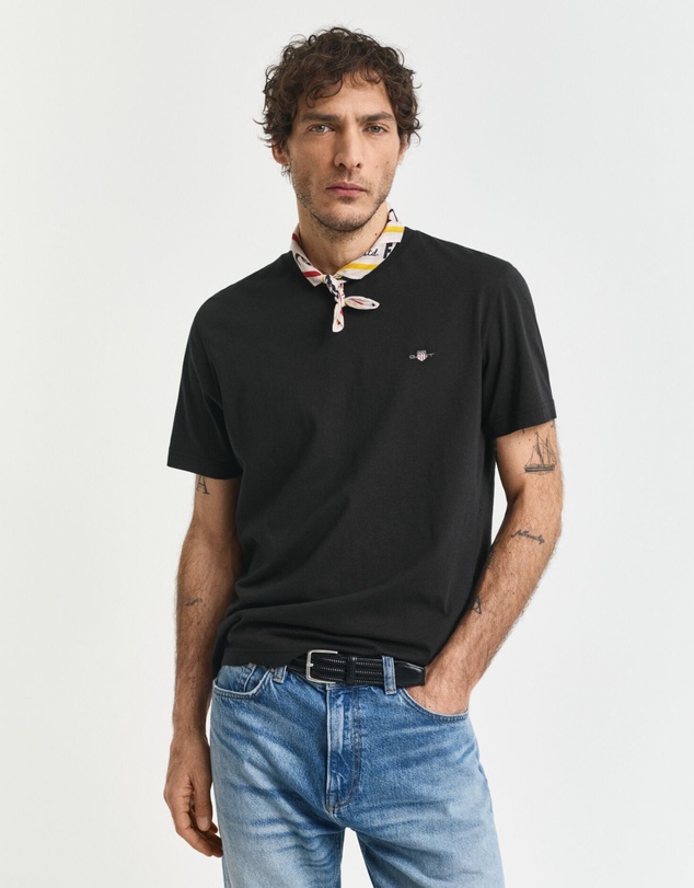 Gant - Regular Fit Shield T-Shirt