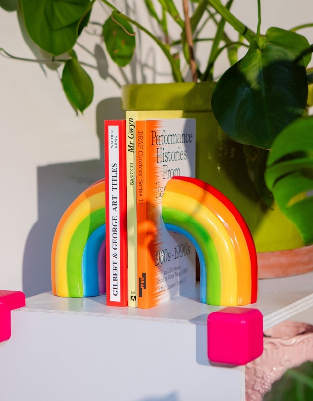 DOIY - Rainbow Bookend