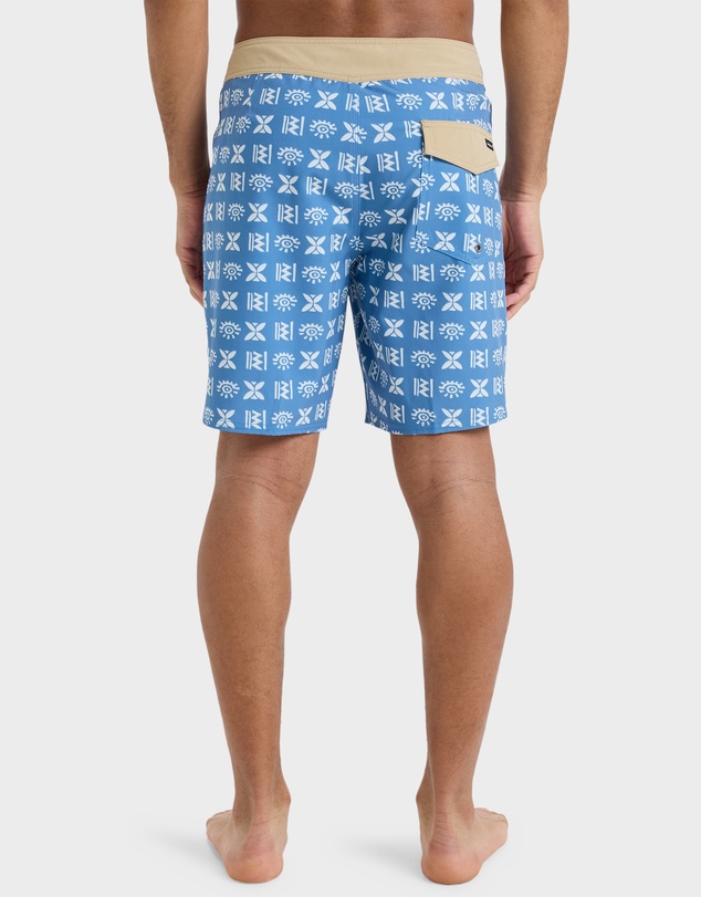 Quiksilver - Mens Surfsilk Straight 18