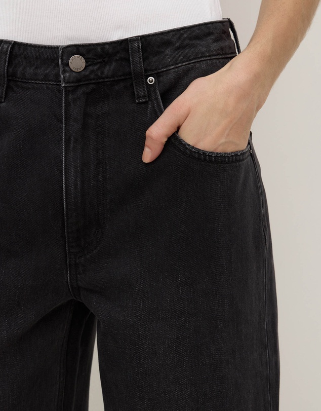 Assembly Label - Low Curve Mid Rise Jeans
