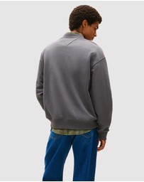 Tommy Jeans - TJ Relaxed Badge Crew Sweatshirt