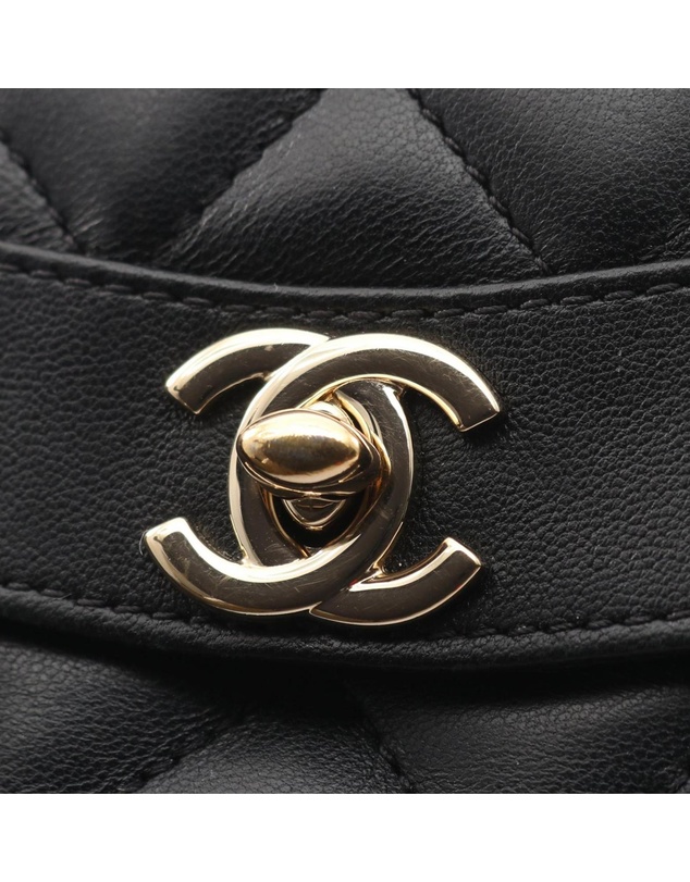 Pre-Loved by Azura Reborn - Pre-Loved CC Quilted Lambskin Diana Camera Bag
