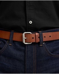 Country Road - Jean Belt