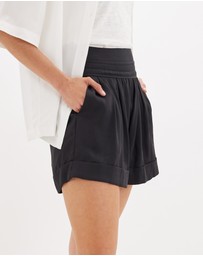 Amelius - Desiree Pleated Short