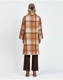bul - Varjo Coat Check