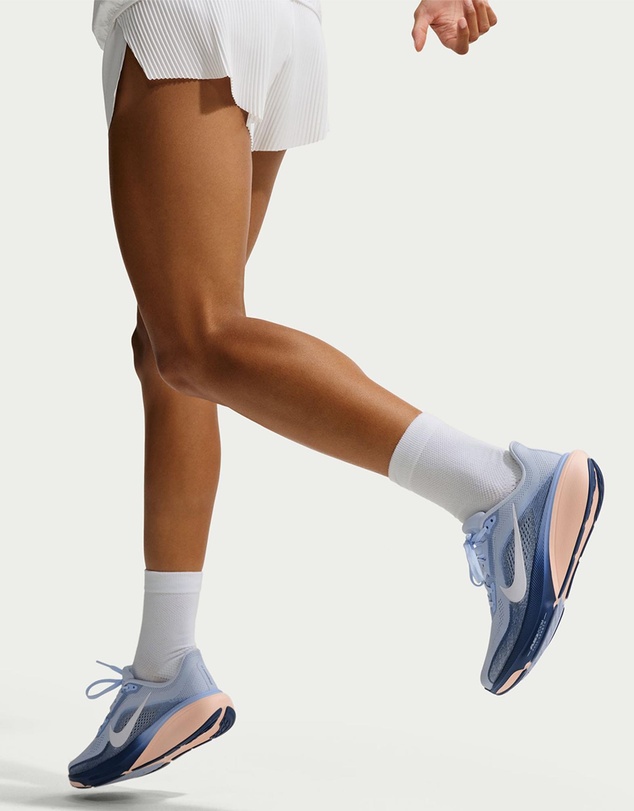 Nike - Pegasus 42 - Women's