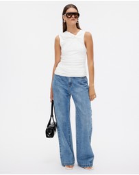 Minima Esenciales - Arlen Knot Top