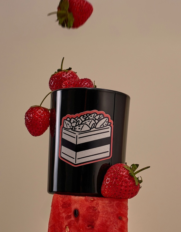 Black Blaze - Strawberry Watermelon Cake Candle