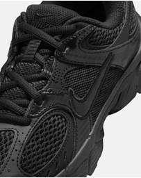 Nike - V5 RNR Black Grade School