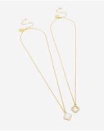 Lovisa - Waterproof Gold Plated Stainless Steel Shell Flower Necklaces 2 Pack