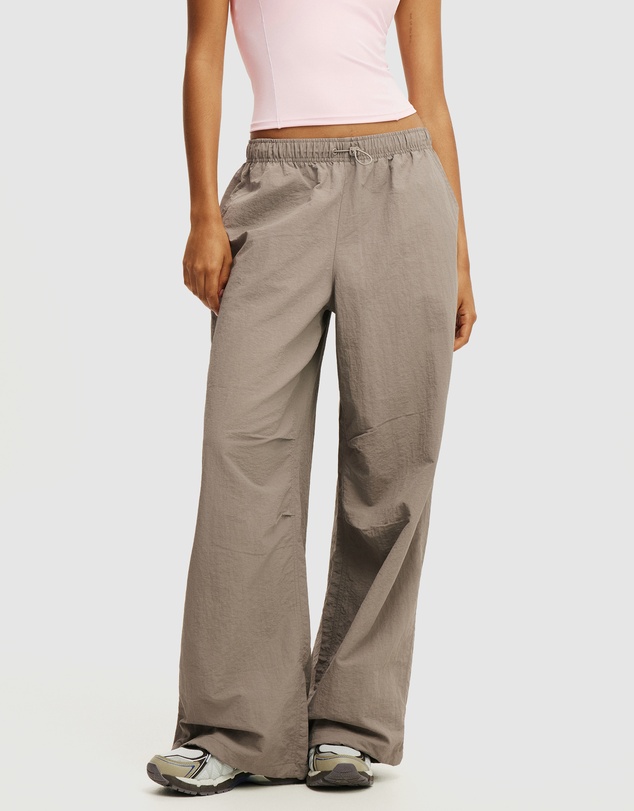 Cotton On Body Active - Off Side Woven Sweatpants