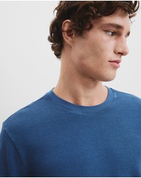 Country Road - Textured Long Sleeve T-shirt