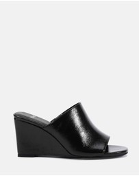 Novo - Balistic Wedges