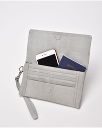 Cobb & Co - Wodonga Leather Wallet with Wristlet