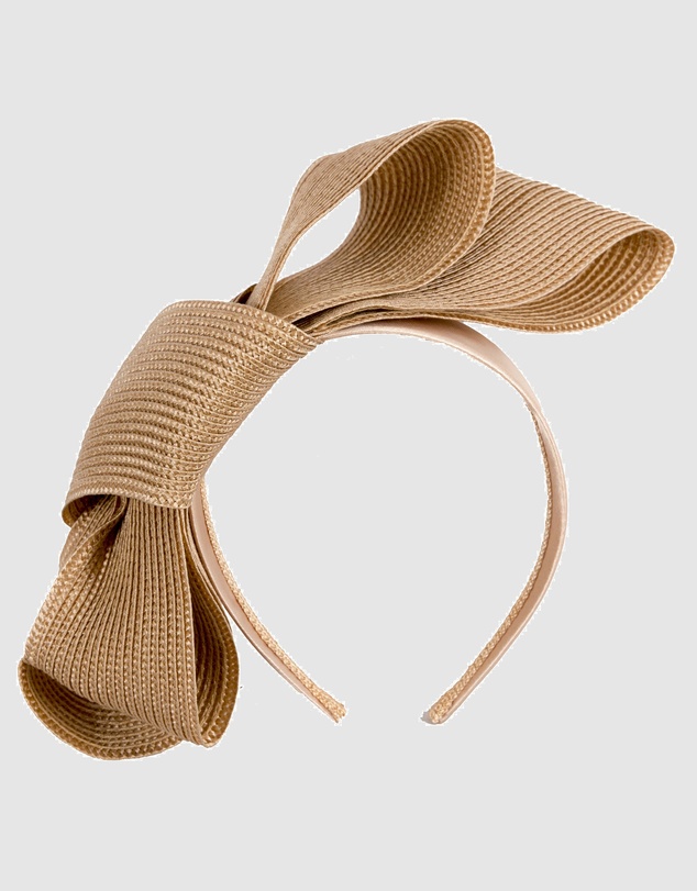 Max Alexander - Natural Bow Racing Fascinator