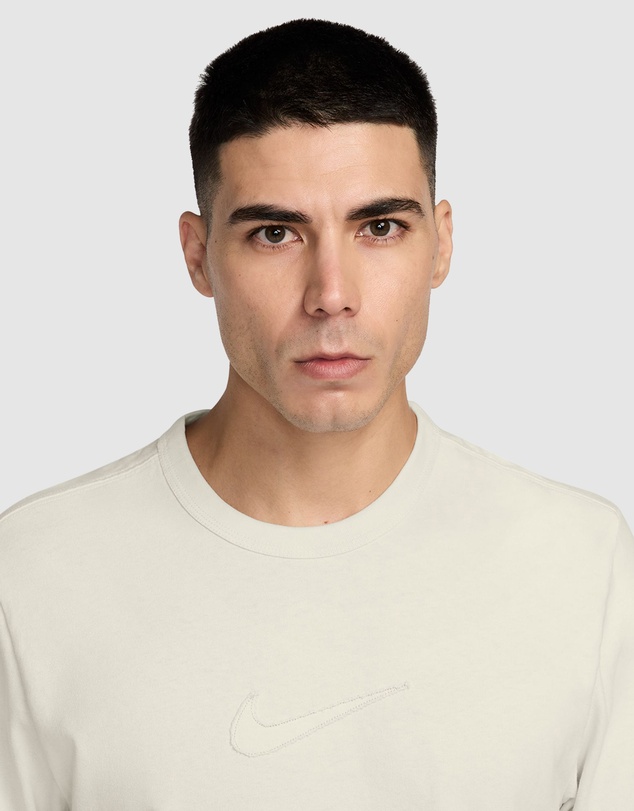 Nike - Sportswear Premium Essentials T-Shirt