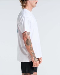 Vacancy Co - Perfect Catch Tee