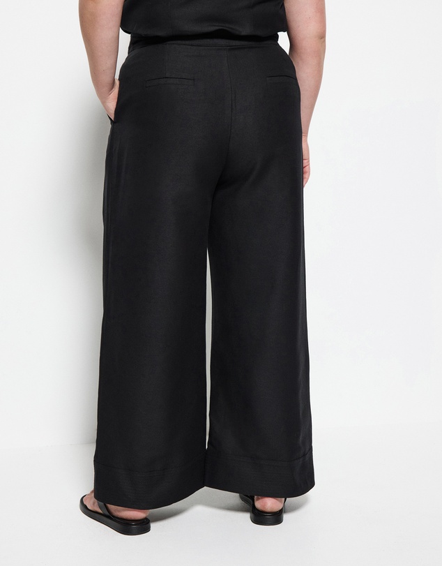 Commonry - Amy Pant