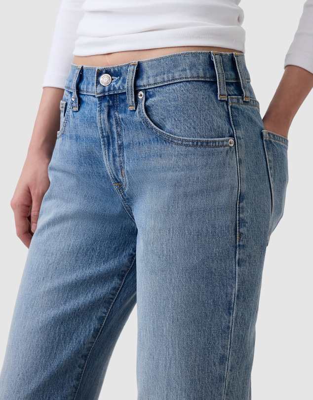 GAP - Mid-Rise Relaxed Flare Jeans