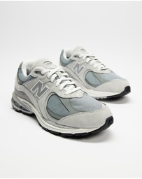 New Balance - M2002RXV1 - Men's